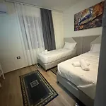 Bar-restorant Fresku Ξενοδοχείο