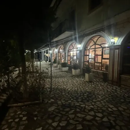 Bar-restorant Fresku Fushe-Arrez